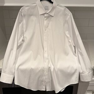 Men’s perfect condition (worn 1x) Calvin Klein dress shirt, size 17 32/33